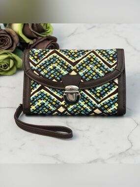 💙💚🤎VERA BRADLEY💙💚🤎Rain Forest Ultimate Wristlet/NWT